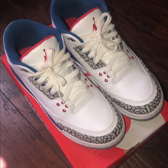 true blue jordan 3 grade school